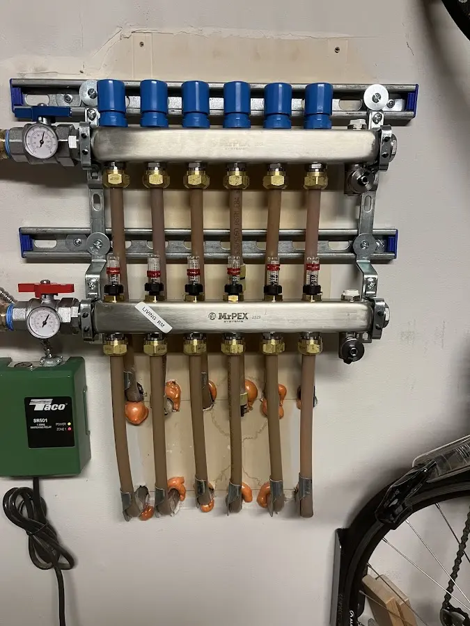 Plumber performing Gas Leak Detection at a residential property in Dallas